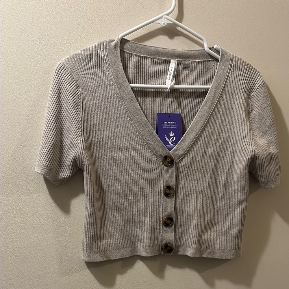 Seraphine women’s nwt size 10 Beige Ribbed Button-Up Cardigan